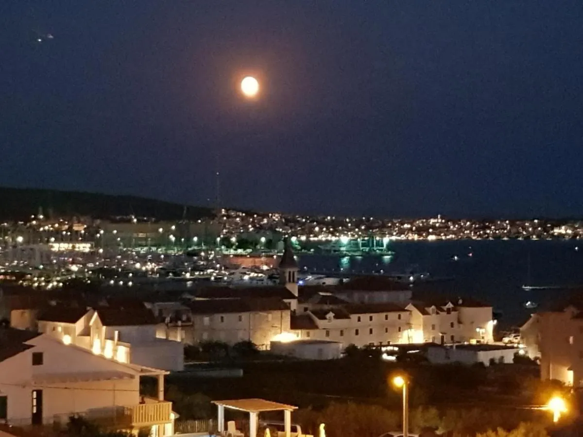 Apartment Maja Trogir